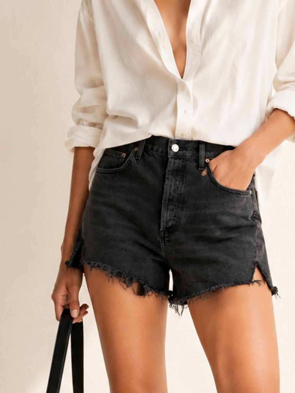 AGOLDE Dee Black Denim Shorts Raw Hem Side Slit Model Off Duty Sz 30 - Picture 2 of 16